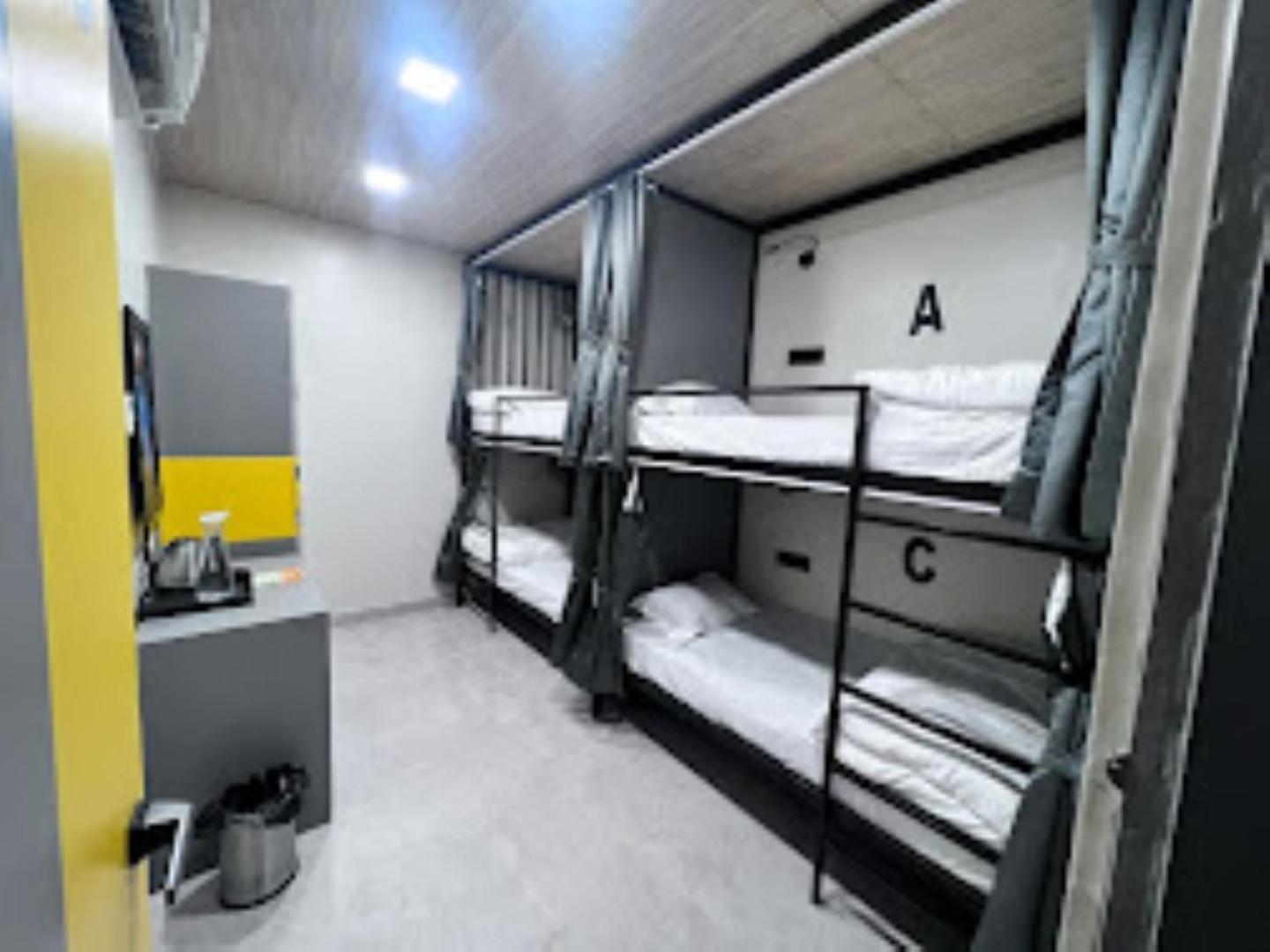 Hotel Shanti Dormitory, 3*